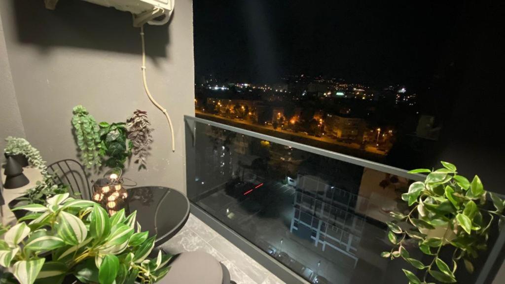 Q Luxury Apartment - Palas Center Iasi Esterno foto